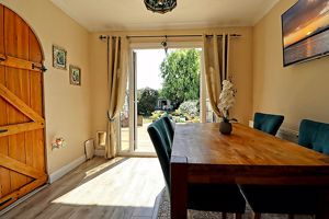 Dining Room- click for photo gallery